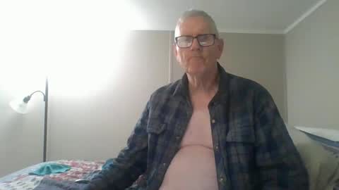 mrbill55 online show from February 9, 2025, 4:07 pm