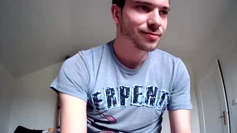 ... online show from April 19, 2026, 2:27 pm