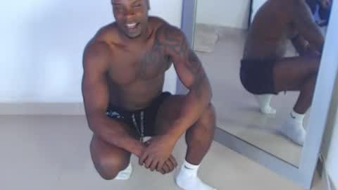 Snapshot of mrbyronstallion chatting on November 8, 2025, 3:29 am byron online show from November 8, 2025, 3:29 am