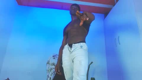 Snapshot of mrbyronstallion chatting on November 15, 2025, 4:21 am byron online show from November 15, 2025, 4:21 am