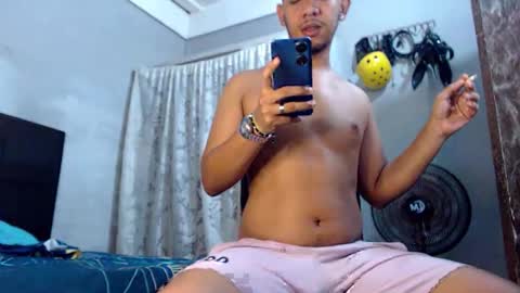 Snapshot of mrchrisdaniel chatting on May 18, 2026, 12:55 pm Christtofer online show from May 18, 2026, 12:55 pm