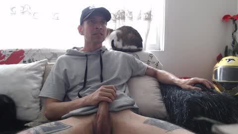 mrcock_col online show from April 8, 2026, 5:13 pm