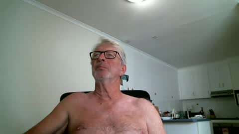 mrcreek1531 online show from June 14, 2026, 2:24 am