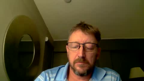 Snapshot of mrcumstain chatting on February 24, 2026, 11:47 pm mrcumstain online show from February 24, 2026, 11:47 pm