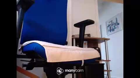 MrJohnsen1975 online show from February 4, 2026, 1:28 pm