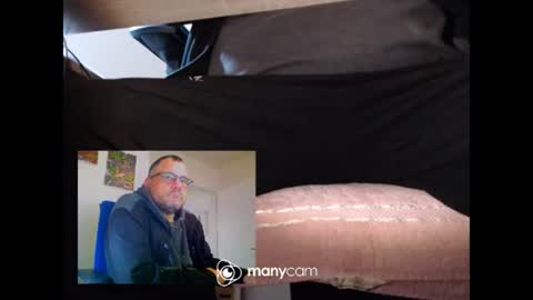 MrJohnsen1975 online show from June 15, 2026, 1:46 pm