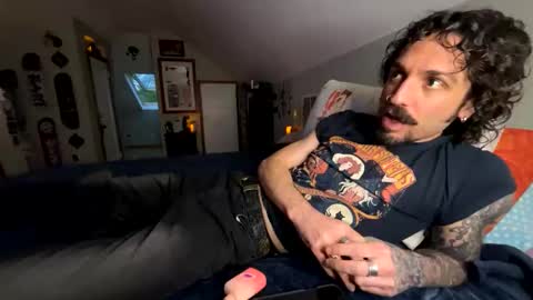 mrfanceypants online show from May 6, 2026, 3:35 am