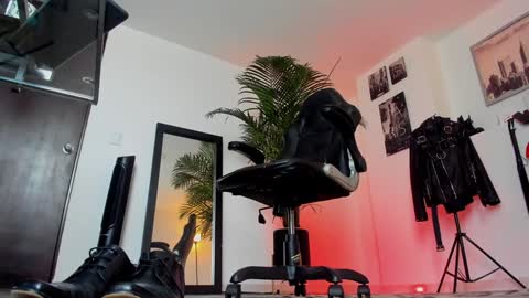 MrFrank. online show from December 11, 2024, 3:05 pm