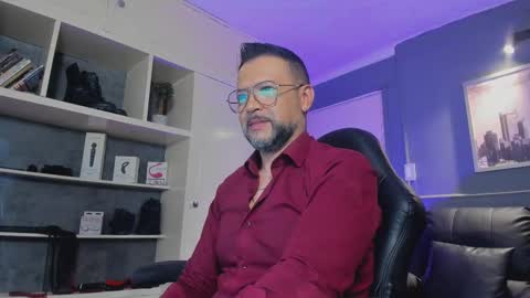 MrFrank. online show from September 18, 2025, 11:56 am