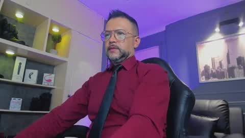 MrFrank. online show from December 17, 2025, 11:38 am