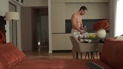 juan luis online show from November 17, 2025, 9:04 am