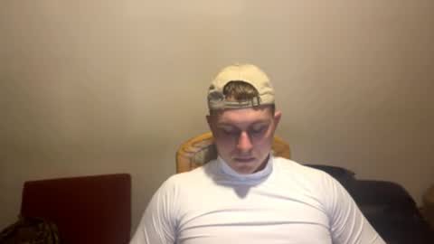 Max online show from November 5, 2025, 7:47 pm