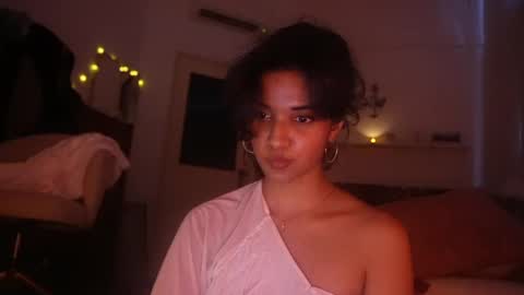 mriea_ online show from September 14, 2025, 1:27 am