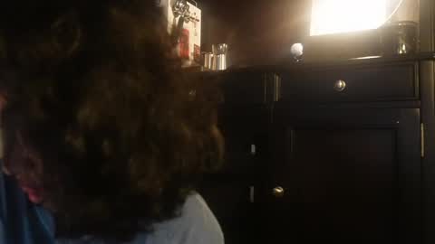 mriea_ online show from November 22, 2025, 4:22 am