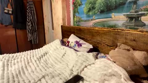 MriyaAvluv online show from January 6, 2026, 11:29 pm