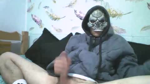 mrluffer777 online show from April 27, 2026, 3:37 am