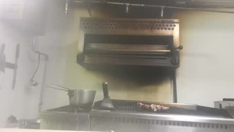 Snapshot of mrmagillacutty chatting on January 25, 2025, 2:47 am Jacob Matthew online show from January 25, 2025, 2:47 am