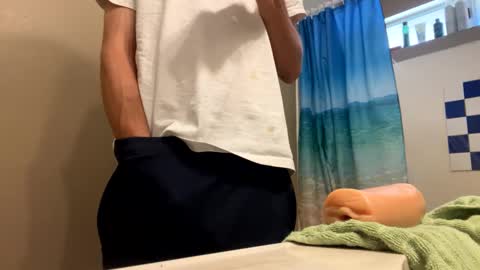 Snapshot of mrmeltyourheart chatting on October 5, 2025, 10:40 pm James online show from October 5, 2025, 10:40 pm