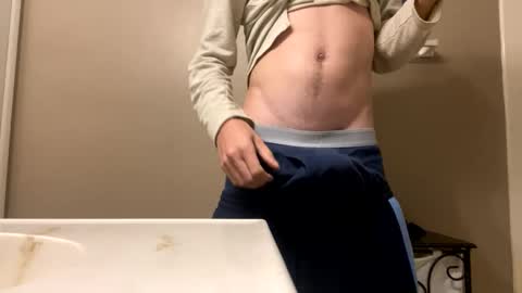 Snapshot of mrmeltyourheart chatting on October 8, 2025, 3:26 am James online show from October 8, 2025, 3:26 am