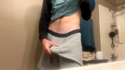 Snapshot of mrmeltyourheart chatting on October 20, 2025, 3:18 am James online show from October 20, 2025, 3:18 am