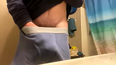 Snapshot of mrmeltyourheart chatting on January 9, 2026, 2:25 am James online show from January 9, 2026, 2:25 am