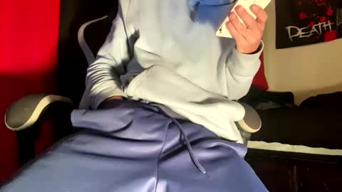 Snapshot of mrmeltyourheart chatting on January 12, 2026, 3:45 am James online show from January 12, 2026, 3:45 am