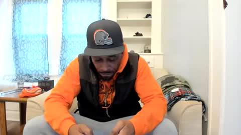 Snapshot of mromg007 chatting on December 29, 2024, 6:49 pm mromg007 online show from December 29, 2024, 6:49 pm