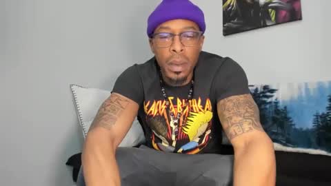 Snapshot of mromg007 chatting on February 24, 2025, 2:37 pm mromg007 online show from February 24, 2025, 2:37 pm