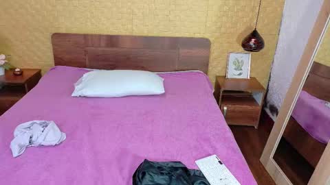 mrs_buttocks online show from March 11, 2025, 1:56 pm