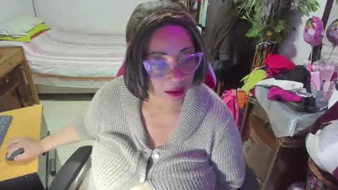 mrs_mommy online show from March 7, 2025, 11:27 pm