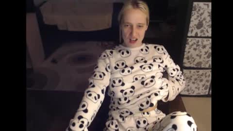 Sasha online show from September 14, 2025, 11:37 pm