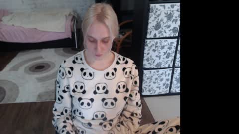 Sasha online show from April 5, 2026, 12:13 pm