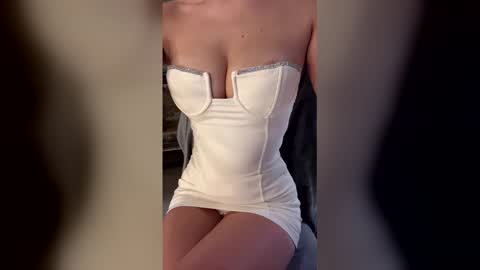 Snapshot of mrsnofacexx chatting on March 2, 2026, 9:54 pm Mary online show from March 2, 2026, 9:54 pm