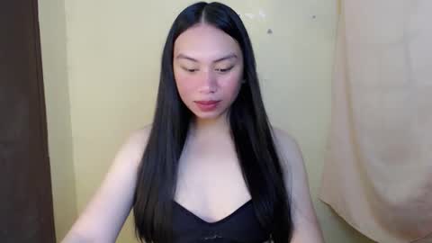 Bella online show from April 24, 2026, 2:47 am
