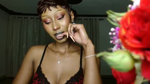 ms_crystal online show from April 30, 2026, 5:08 pm