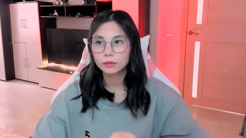 Snapshot of ms_emily_ chatting on October 11, 2025, 9:30 am ms_emily_ online show from October 11, 2025, 9:30 am