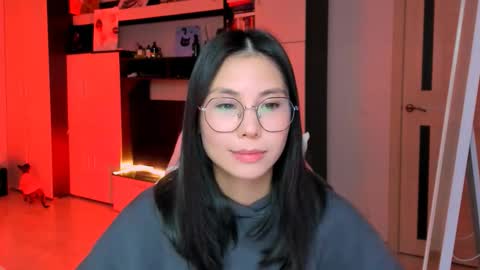 Snapshot of ms_emily_ chatting on October 15, 2025, 6:08 pm ms_emily_ online show from October 15, 2025, 6:08 pm