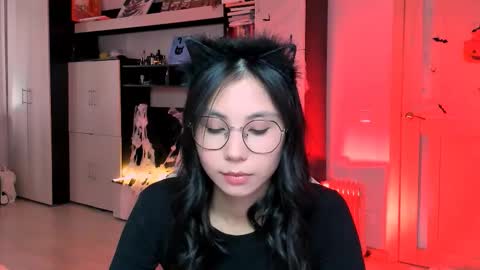 Snapshot of ms_emily_ chatting on October 27, 2025, 5:33 am ms_emily_ online show from October 27, 2025, 5:33 am