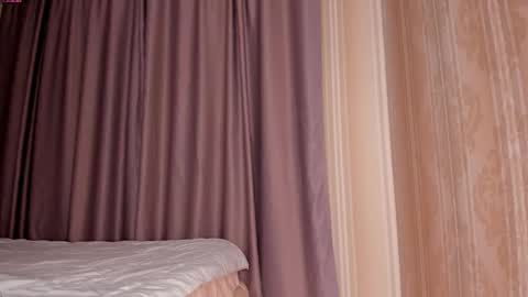 Eva 3 online show from February 20, 2026, 5:04 am