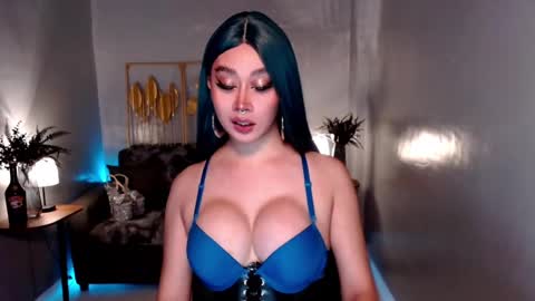 Evon online show from March 7, 2025, 5:38 pm