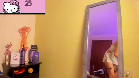 Snapshot of ms_meloddy chatting on May 7, 2026, 3:39 pm Ms Meloddy online show from May 7, 2026, 3:39 pm
