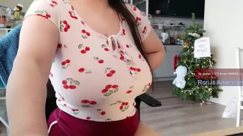 R o r i  SnapChat heyroriv2 wednesday - sunday Noon oclock mountain - 5pm mountain online show from November 28, 2025, 7:38 pm