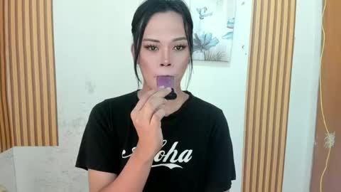 Snapshot of ms_selenaxx chatting on June 18, 2026, 12:22 am selena online show from June 18, 2026, 12:22 am