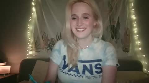 Snapshot of msclairewhatever chatting on November 11, 2025, 7:52 am msclairewhatever online show from November 11, 2025, 7:52 am