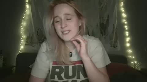 Snapshot of msclairewhatever chatting on March 20, 2026, 6:51 am msclairewhatever online show from March 20, 2026, 6:51 am