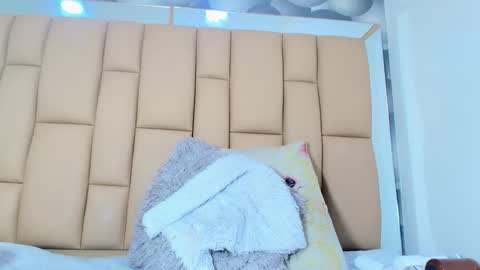 MARIA ANTONELLA 3 online show from December 16, 2025, 3:11 am