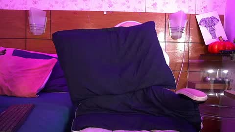 Manuela  online show from January 29, 2025, 6:22 am