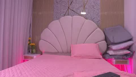 Snapshot of mssburbuja chatting on May 6, 2026, 3:02 am Manuela online show from May 6, 2026, 3:02 am