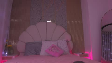 Snapshot of mssburbuja chatting on May 8, 2026, 3:23 am Manuela online show from May 8, 2026, 3:23 am