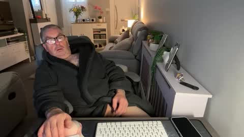 mtb1697 online show from October 28, 2025, 7:45 am